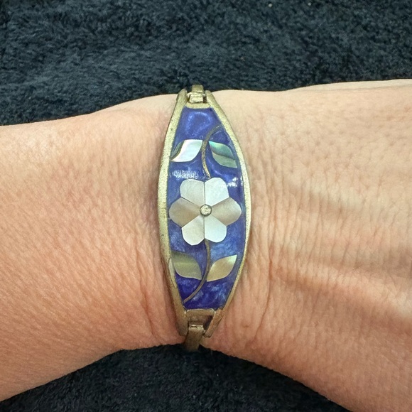 Alpaca Mexico Mother Of Pearl Blue Abalone Flower Inlay Bracelet 6.75” - Picture 1 of 6